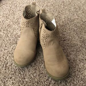 Old Navy Girls Boots - Size 1